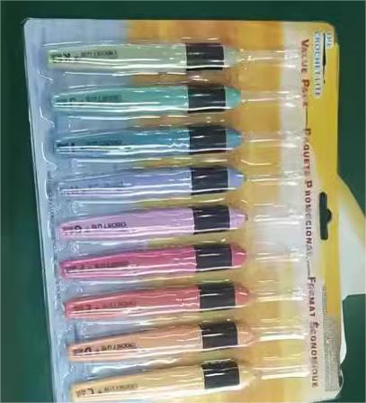 LED Crochet Hooks Set with 8 Tools in Blister Pack