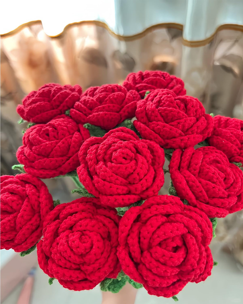 YOFANUP Crochet Flowers DIY Crochet Flower Bouquet Finished Handmade Flowers Artificial Flowers Knitted Red Roses for Valentines Day Mothers Day (6 Red)