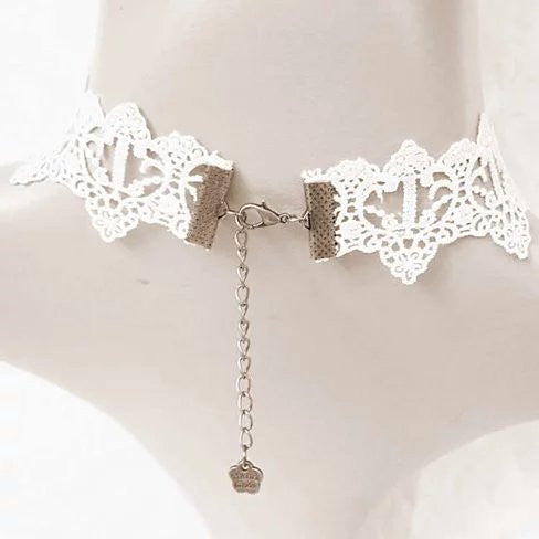 The Touch Of Vintage Victorian Style Crochet Necklace and Bracelet Set