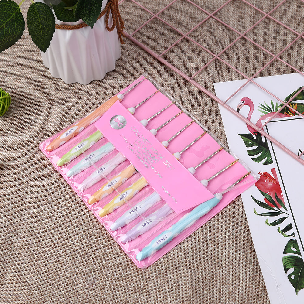 9pcs Crochet Needles Set with Soft Pottery Handles